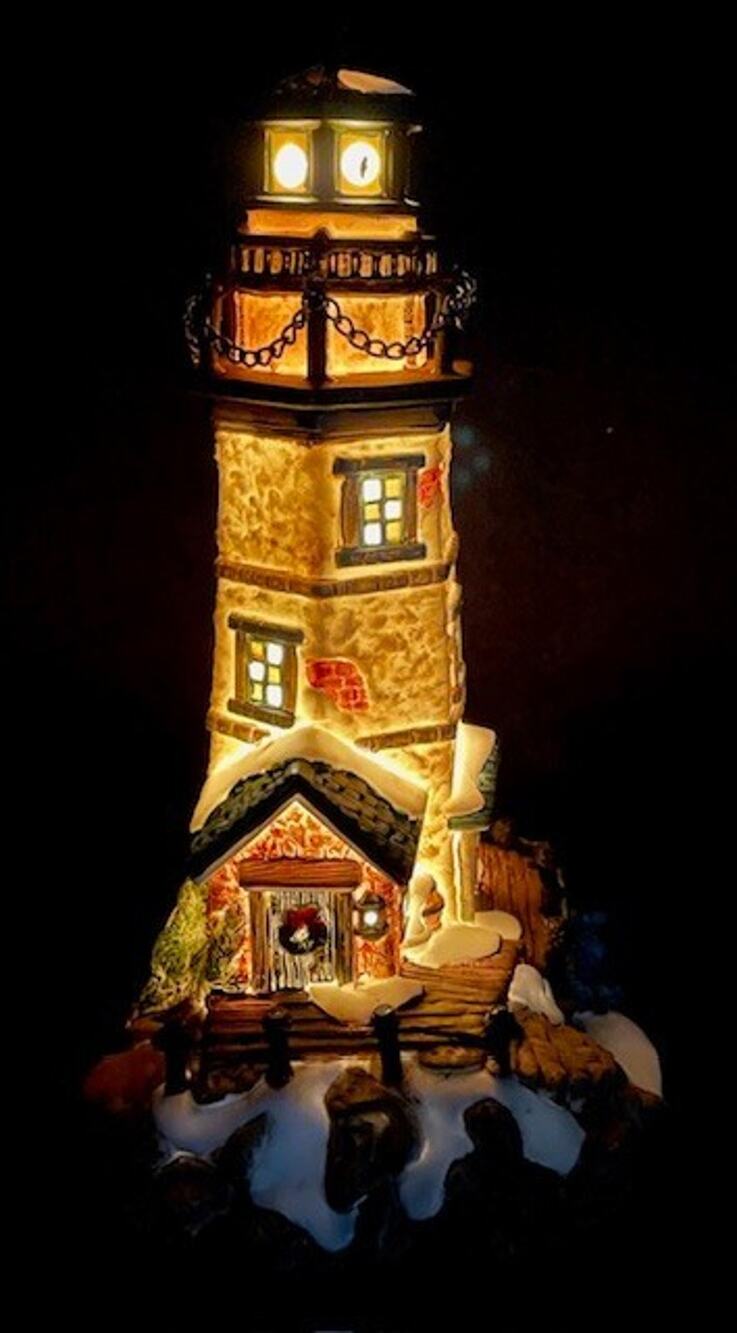 Santa's Workbench Collection Victorian Series Westcliffe Lighthouse -BLINKS 2001